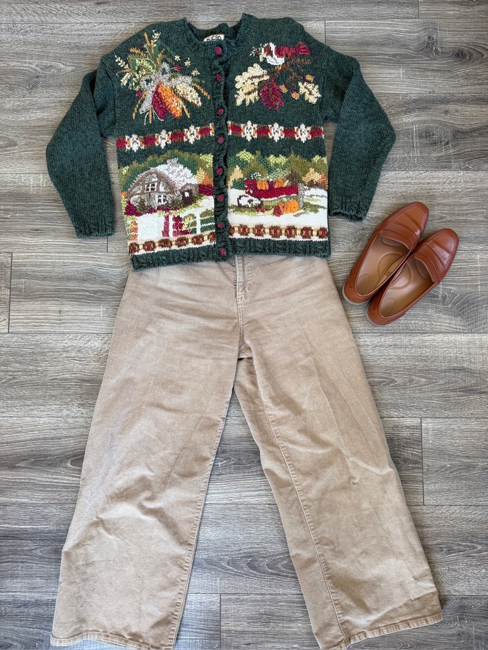 Vintage Heirloom Collectibles Cardigan